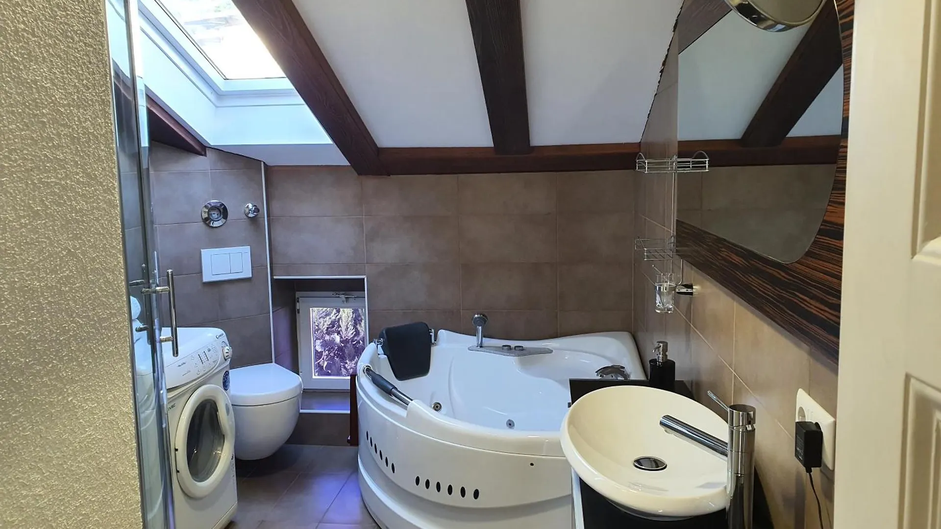 Central Opatija 3 Bedroom Apartment Mozart
